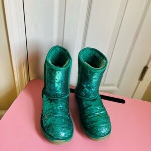 Women’s Green Sequin Cozy Winter Boots